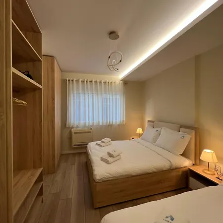 Spacious - 1 Minute Walking From Center Tirana