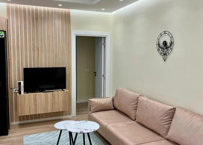 Daire Spacious - 1 Minute Walking From Center *